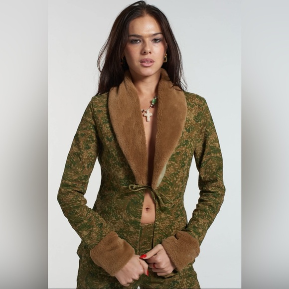 NWT Ragged Priest “Milk It” Famous Jacket/Blazer, Faux Fur Finishes - Size 10 - Picture 4 of 7